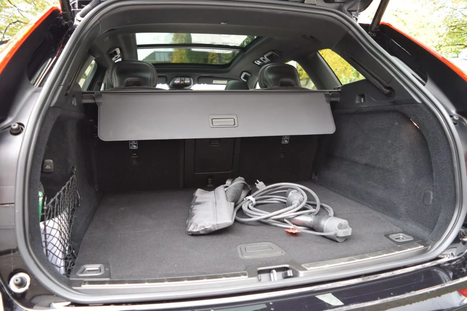 XC60 T6 AWD Plus Black Edition PANO St-Heiz ACC