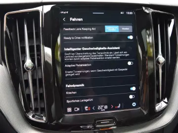 XC60 T6 AWD Plus Black Edition PANO St-Heiz ACC