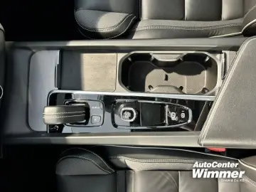 XC60 T6 AWD Recharge R-Design AHK  Licht Xenium