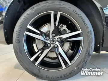 XC60 T6 AWD Recharge R-Design AHK  Licht Xenium