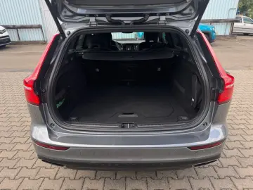 V60 Cross Country T5 Pro AWD  360 Kam Leder H&K