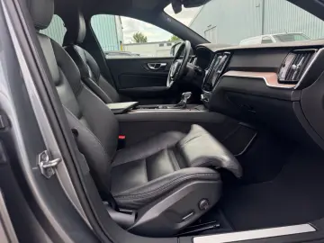 V60 Cross Country T5 Pro AWD  360 Kam Leder H&K