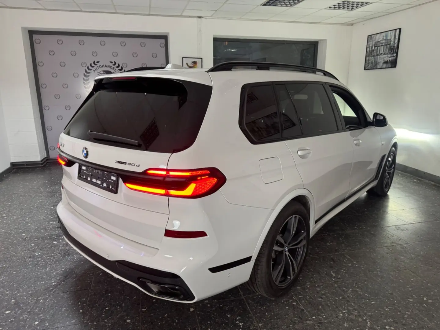 X7 40d M-SPORT 7-SITZ ICONIC SKYLOUNGE HUD