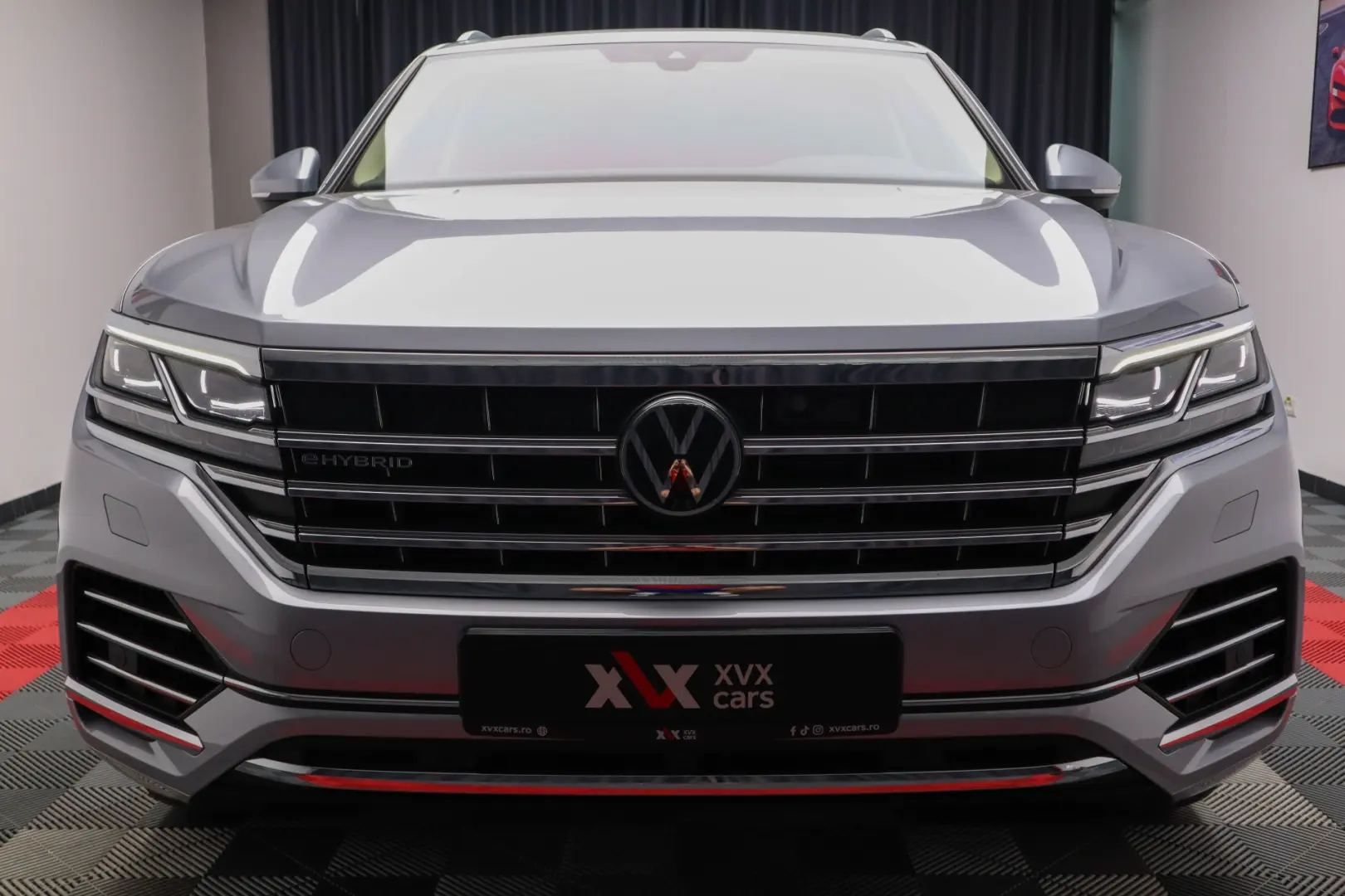 Touareg eHYBRID IQ Light Nightvision Panoramic Piele Gri