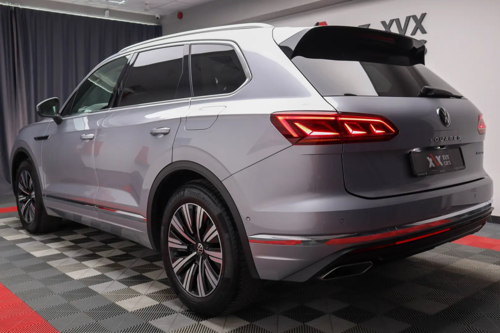 Touareg eHYBRID IQ Light Nightvision Panoramic Piele Gri