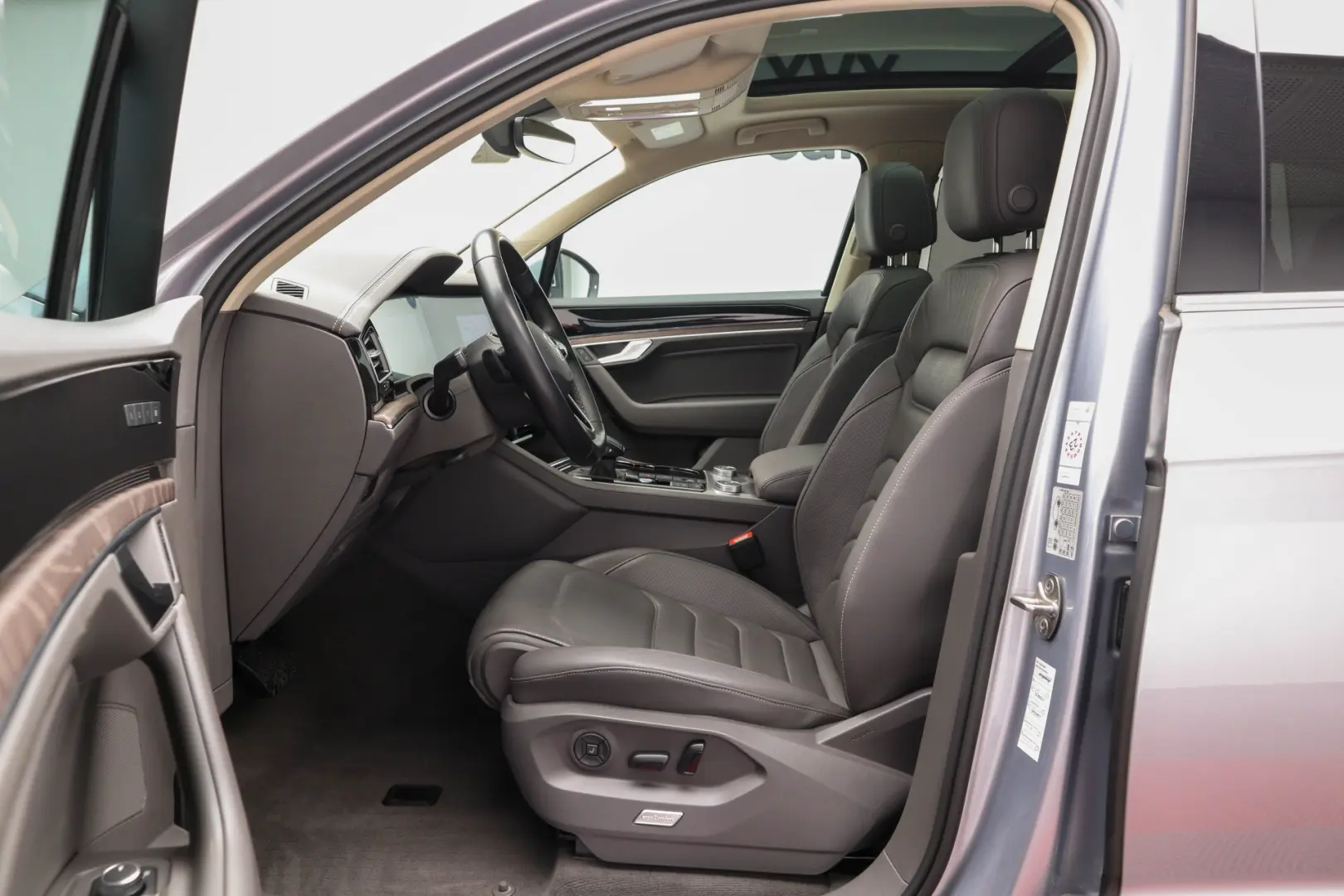 Touareg eHYBRID IQ Light Nightvision Panoramic Piele Gri