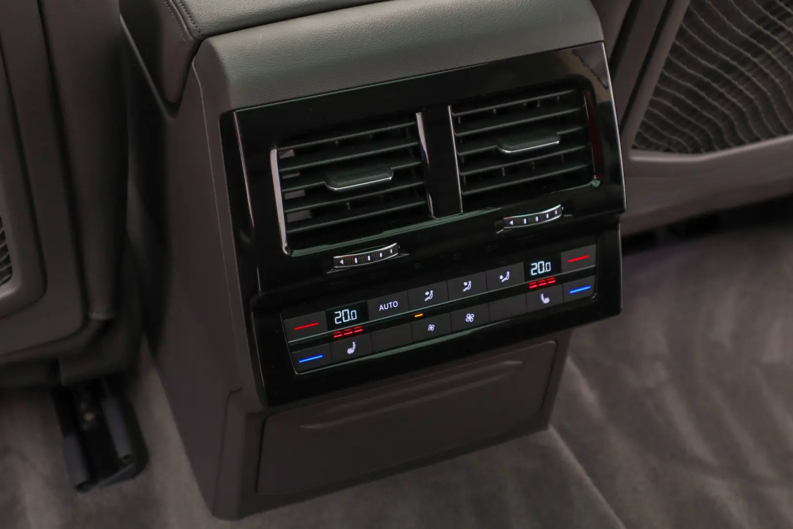Touareg eHYBRID IQ Light Nightvision Panoramic Piele Gri