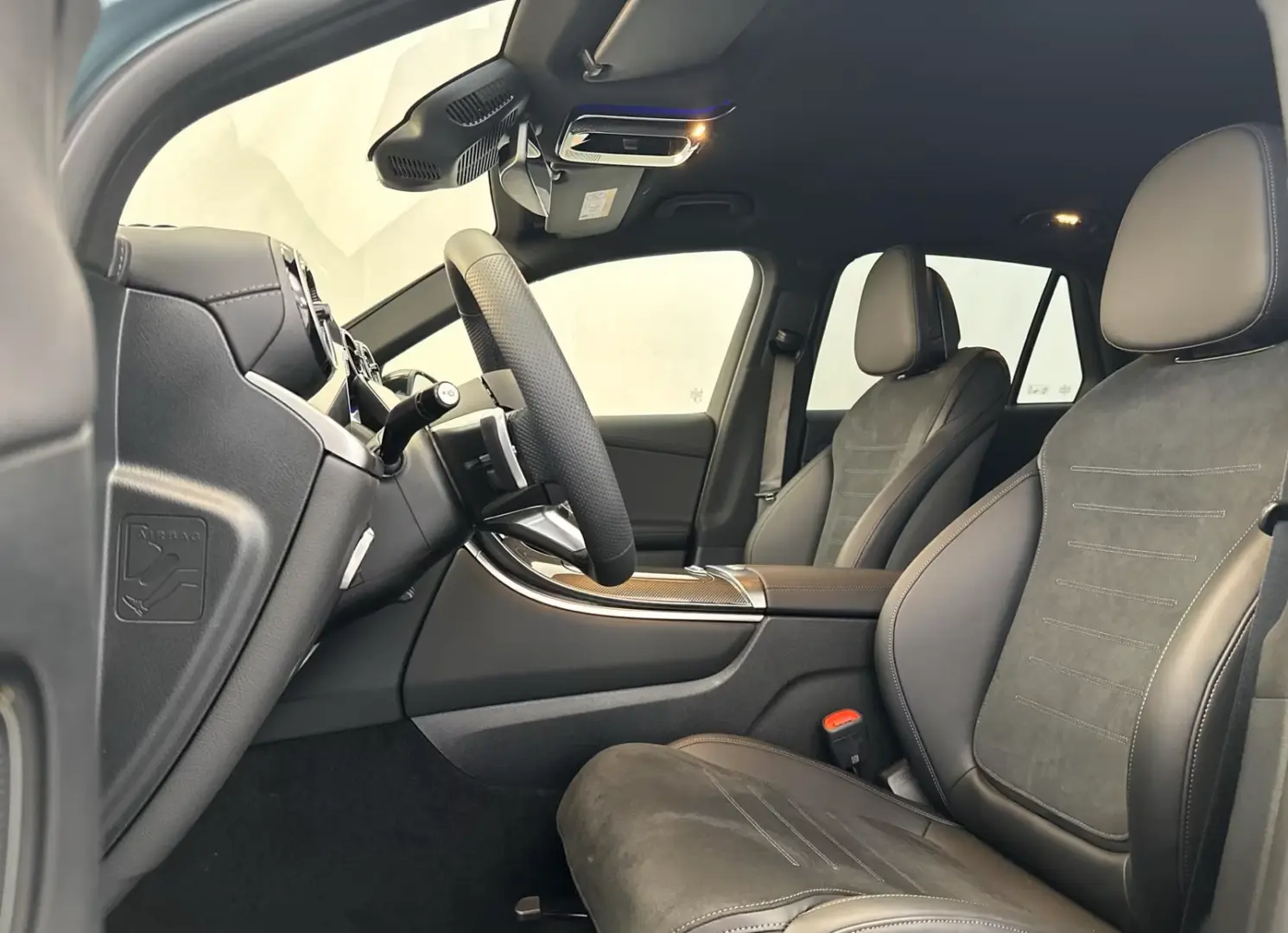 Mercedes-Benz GLC 200 4MATIC  AMG-LINE DISTRONIC AH