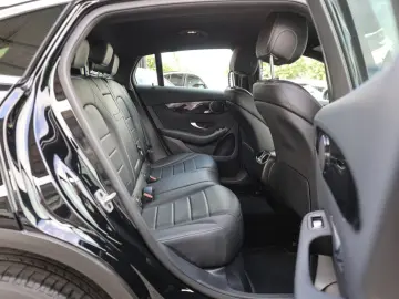 GLC 300 de 4Matic Coupe Kamera SHZ Einparkh. Tem