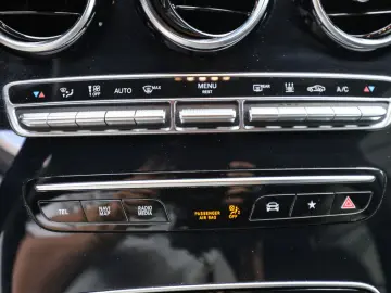 GLC 300 de 4Matic Coupe Kamera SHZ Einparkh. Tem