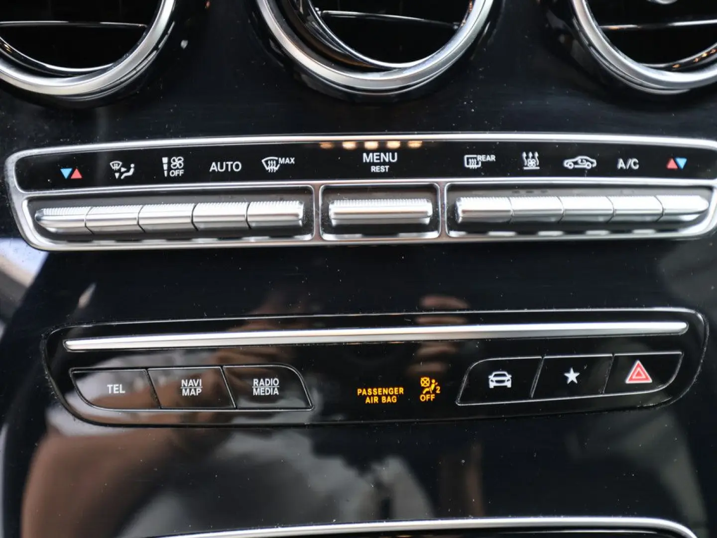 GLC 300 de 4Matic Coupe Kamera SHZ Einparkh. Tem