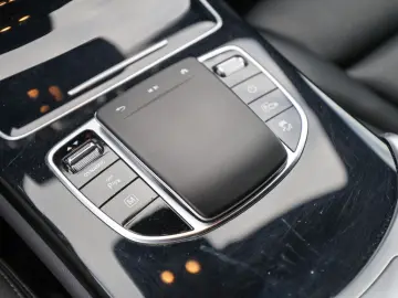 GLC 300 de 4Matic Coupe Kamera SHZ Einparkh. Tem