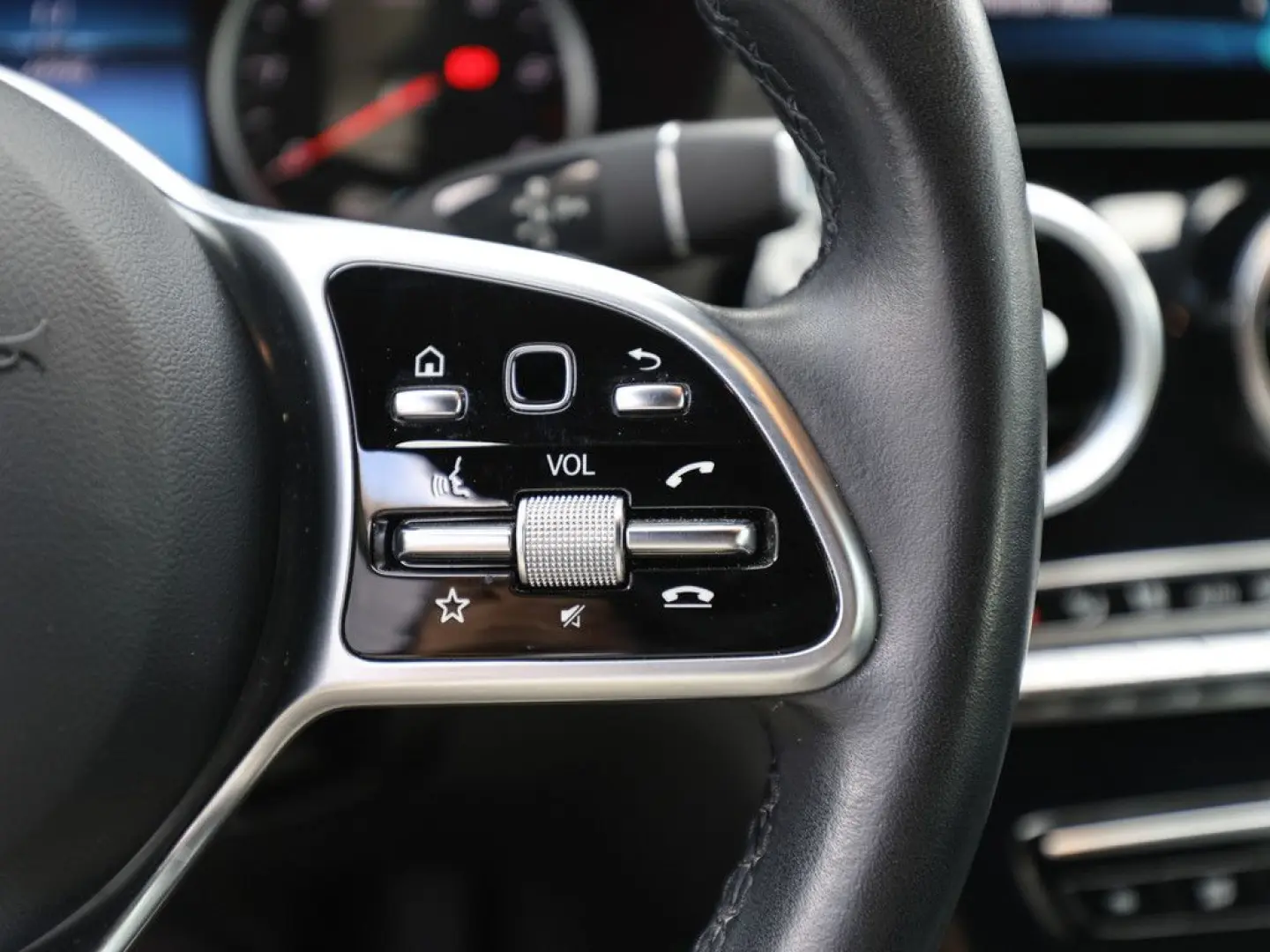 GLC 300 de 4Matic Coupe Kamera SHZ Einparkh. Tem