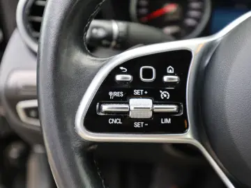 GLC 300 de 4Matic Coupe Kamera SHZ Einparkh. Tem