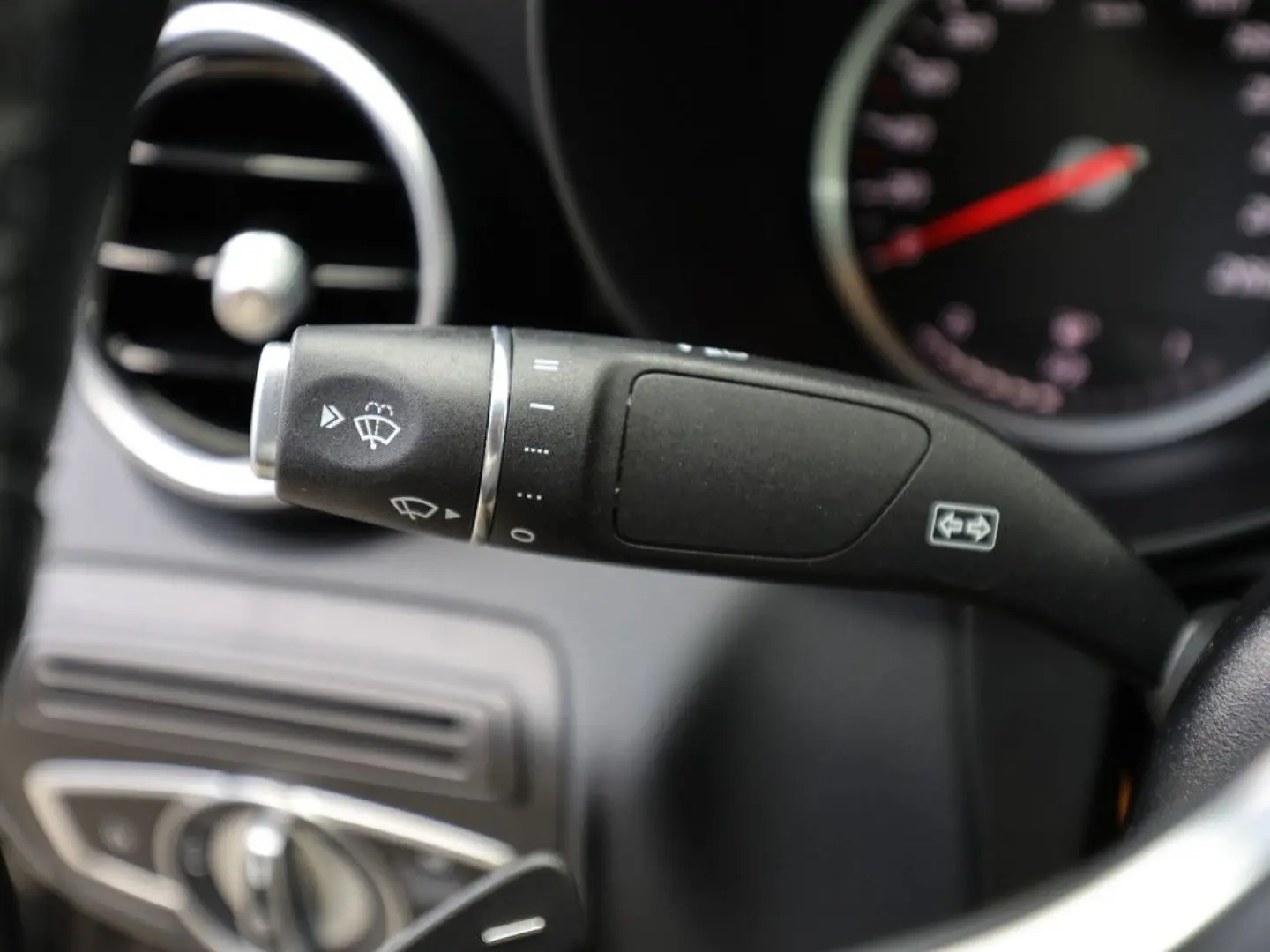 GLC 300 de 4Matic Coupe Kamera SHZ Einparkh. Tem