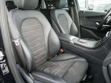 GLC 300 e 4MATIC Coupé  AMG NIGHT LED NAVI KEYL