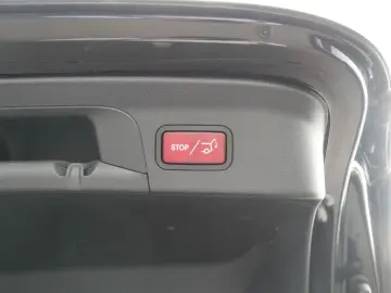 GLC 300 e 4MATIC Coupé  AMG NIGHT LED NAVI KEYL