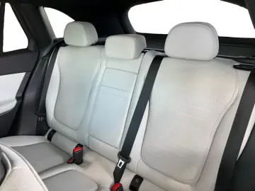 Mercedes-Benz GLC 220 d 4M AMG Pano-Dach Sunet