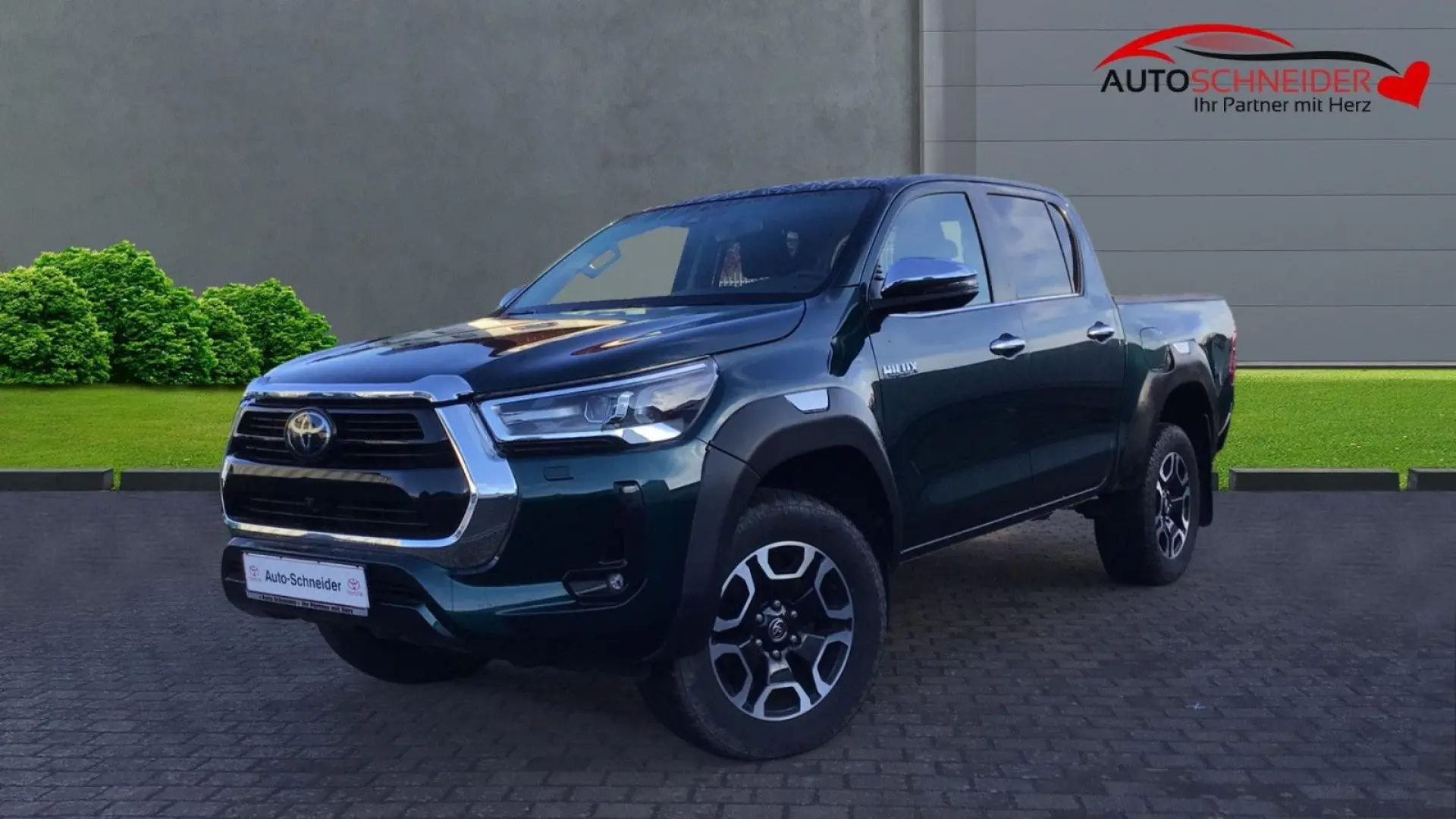 Hilux 2.8 Double Cab Automatik  Navi SHZ Wanne
