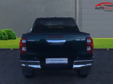 Hilux 2.8 Double Cab Automatik  Navi SHZ Wanne