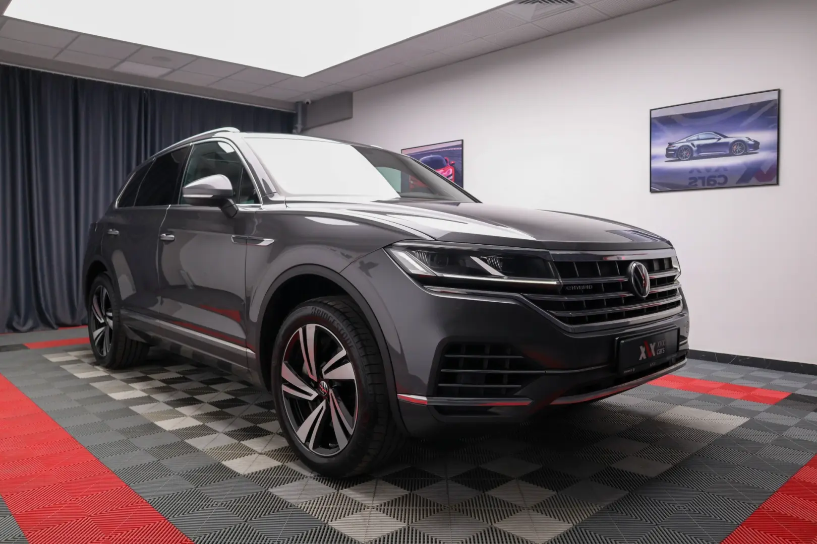 Touareg eHybrid Panoramic Cockpit Dynaudio