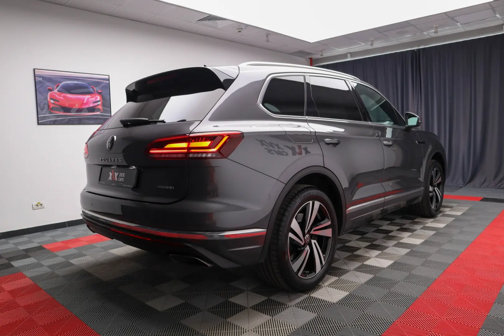 Touareg eHybrid Panoramic Cockpit Dynaudio