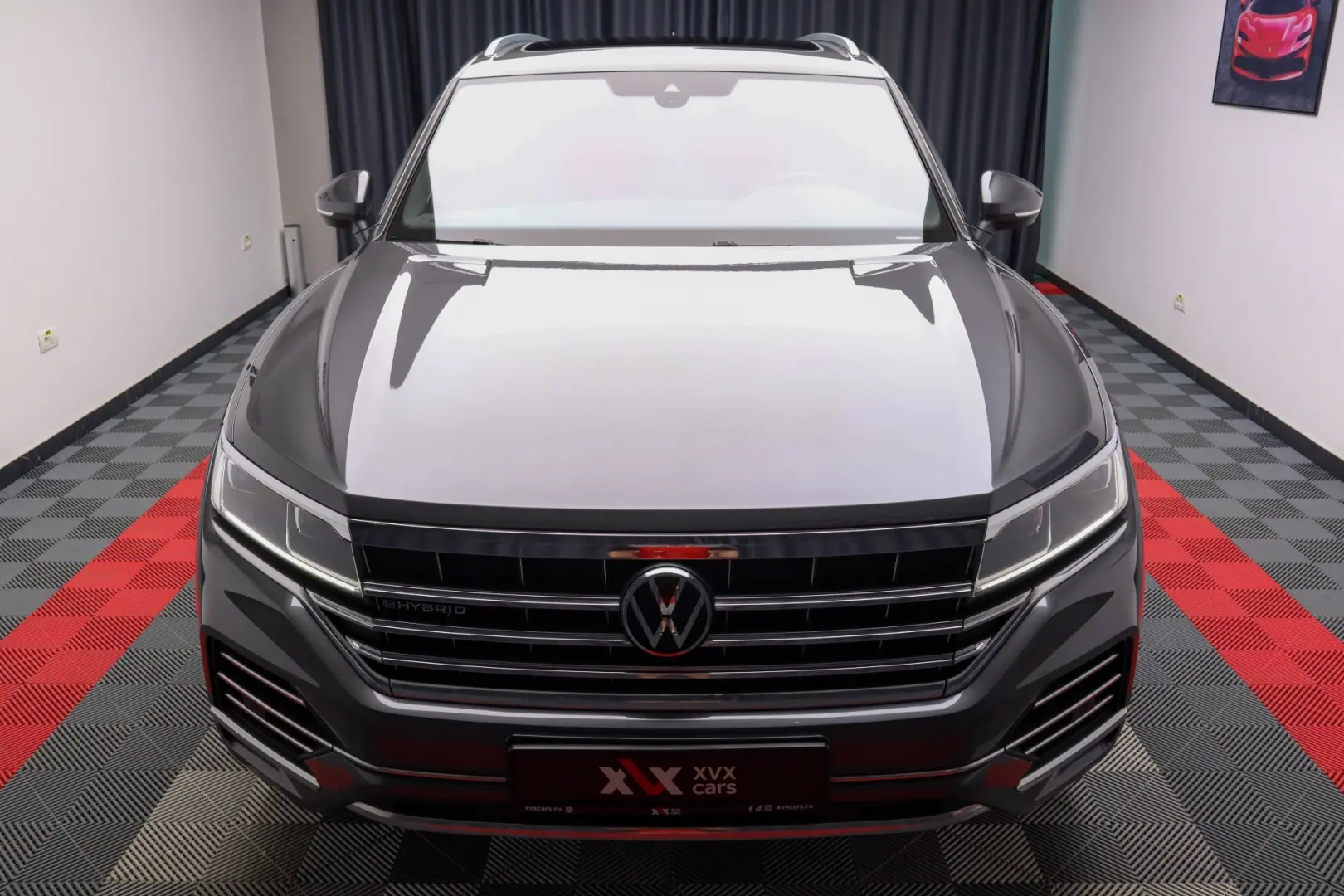 Touareg eHybrid Panoramic Cockpit Dynaudio