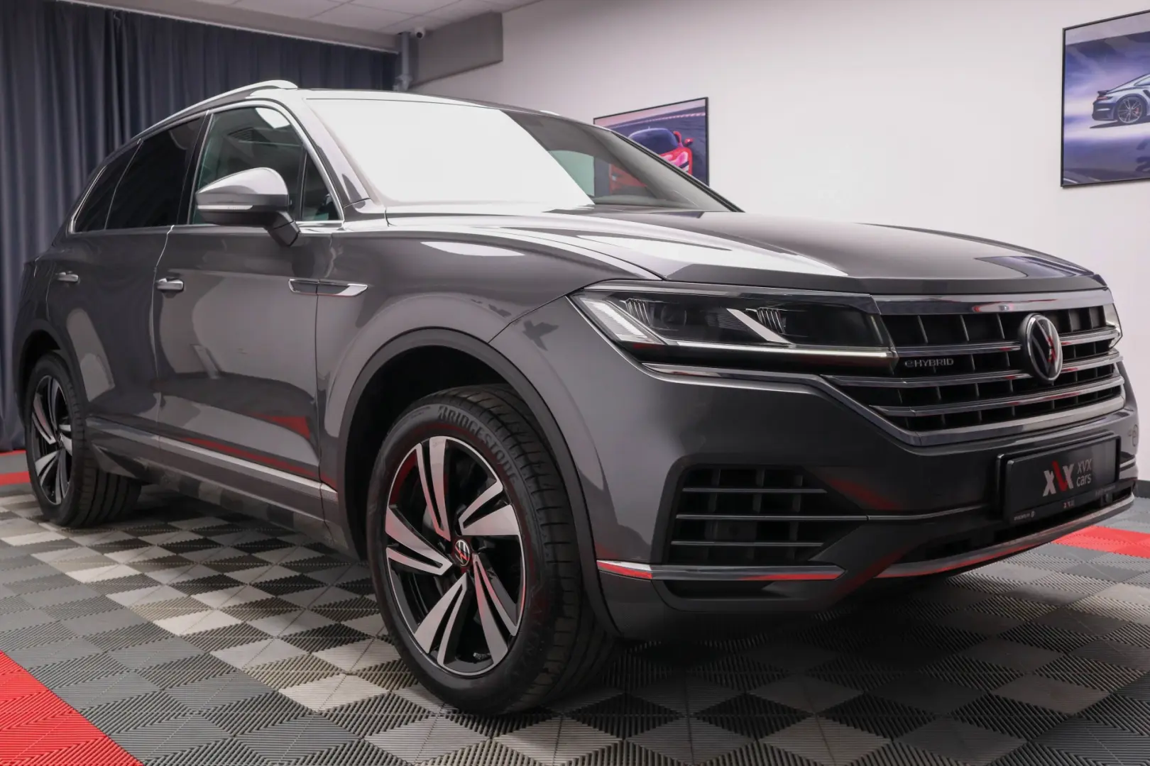 Touareg eHybrid Panoramic Cockpit Dynaudio