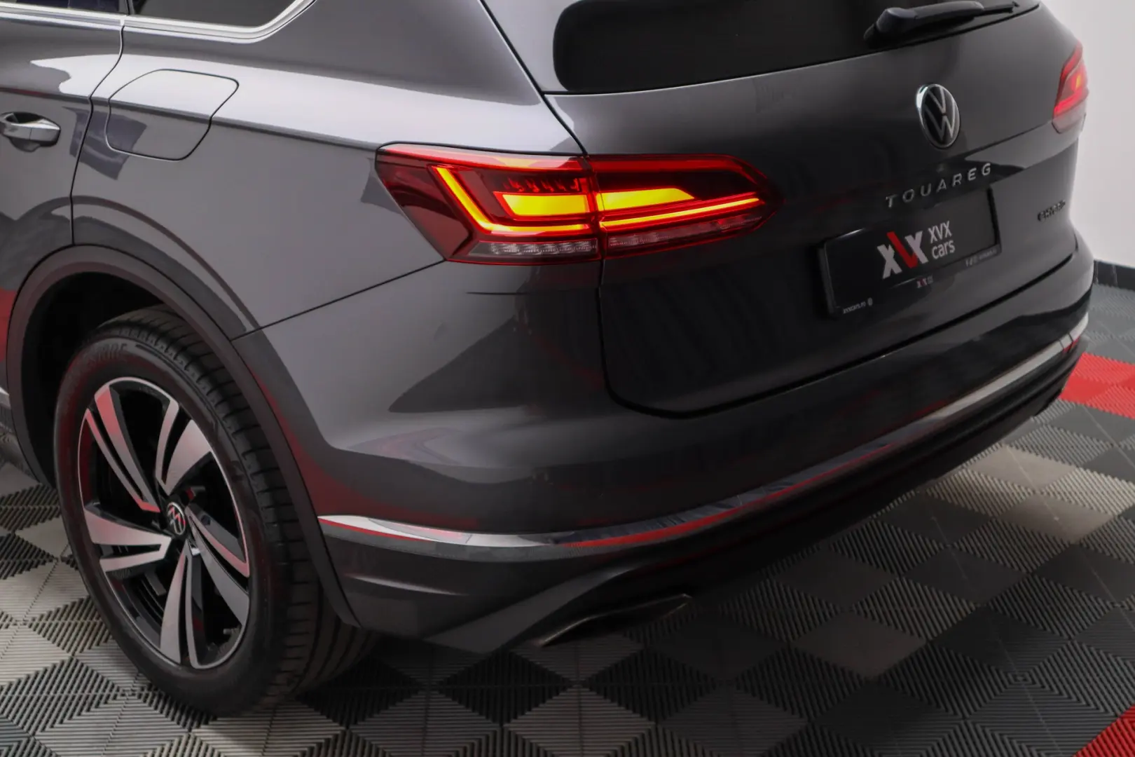 Touareg eHybrid Panoramic Cockpit Dynaudio