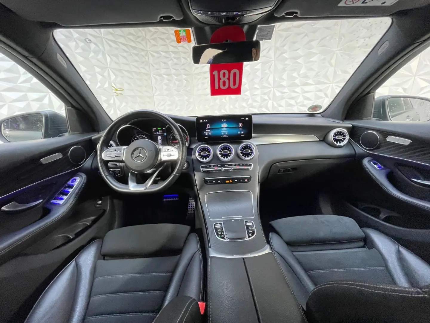 GLC-Coupe 300 4Matic 9G-TRONIC AMG Line STERNE