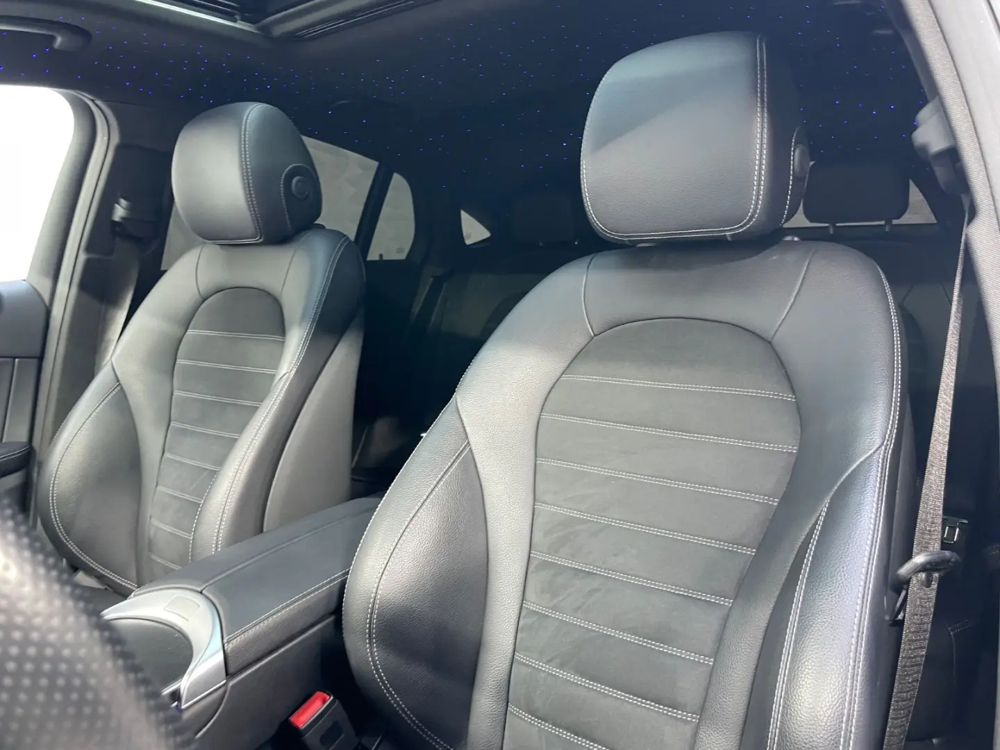 GLC-Coupe 300 4Matic 9G-TRONIC AMG Line STERNE
