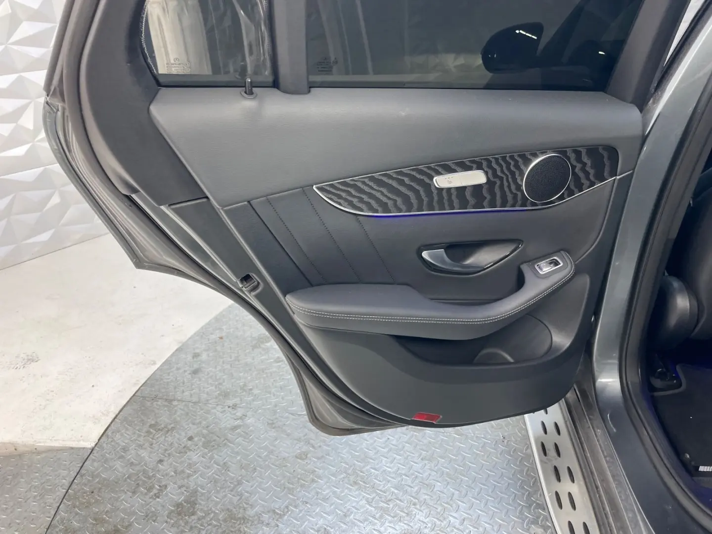 GLC-Coupe 300 4Matic 9G-TRONIC AMG Line STERNE