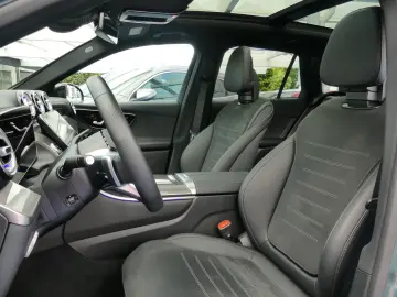 GLC 200 AMG 4M  Panorama R-Kamera Ambiente LED