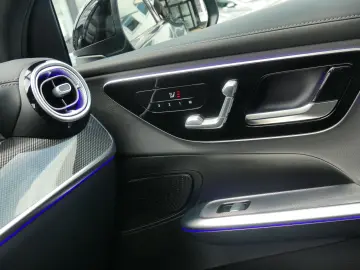 GLC 200 AMG 4M  Panorama R-Kamera Ambiente LED
