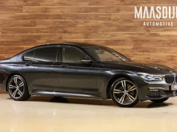 740 7-serie 740Le xDrive M-Sport Individual Rear