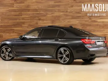 740 7-serie 740Le xDrive M-Sport Individual Rear