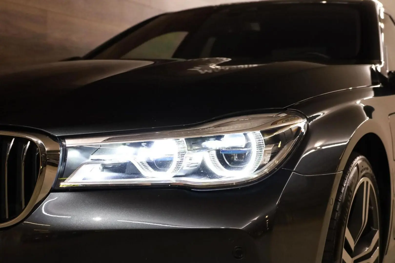 740 7-serie 740Le xDrive M-Sport Individual Rear