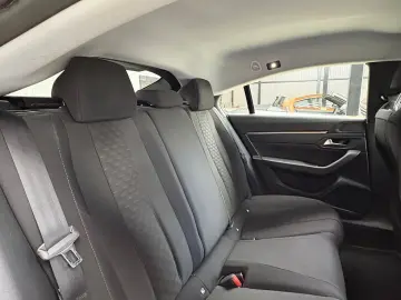 Peugeot 508 PureTech 180 EAT8 Allure