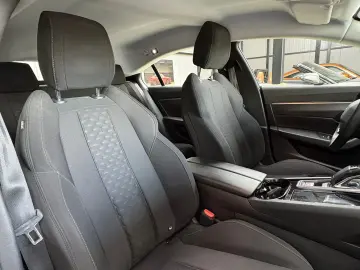 Peugeot 508 PureTech 180 EAT8 Allure