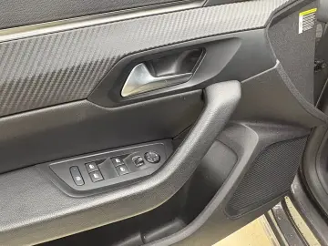 Peugeot 508 PureTech 180 EAT8 Allure