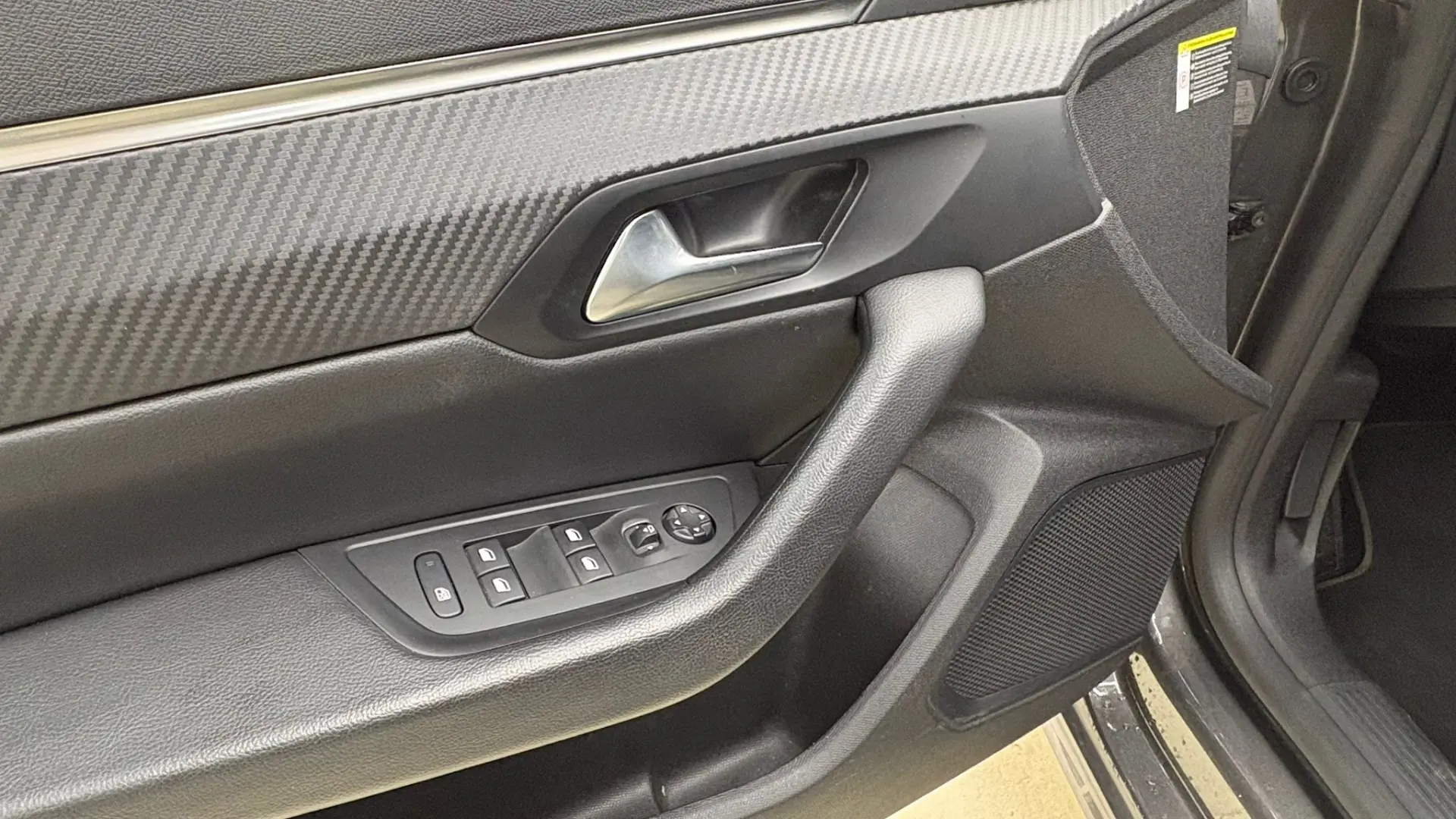 Peugeot 508 PureTech 180 EAT8 Allure