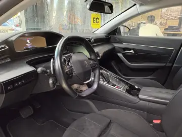 Peugeot 508 PureTech 180 EAT8 Allure