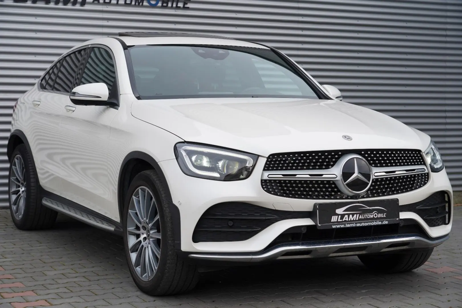 GLC300 Coupe 4M 2x AMG SHD MEMORY WIDE 360 KEYLE