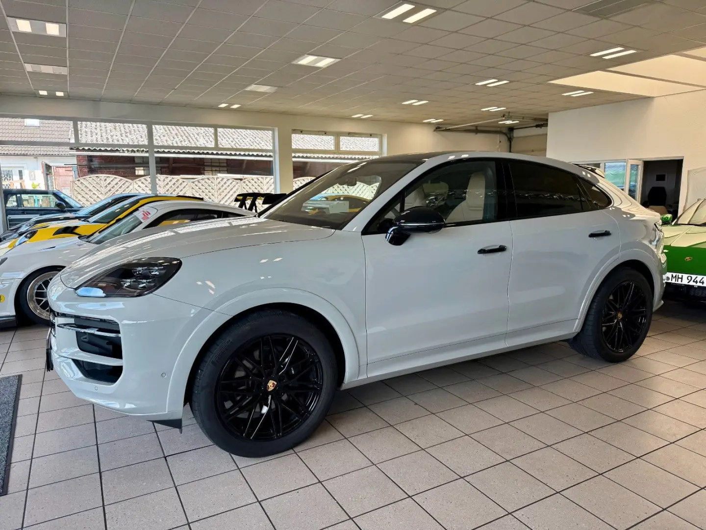 Cayenne Coupe SportDesign Burmester HeadUp ACC