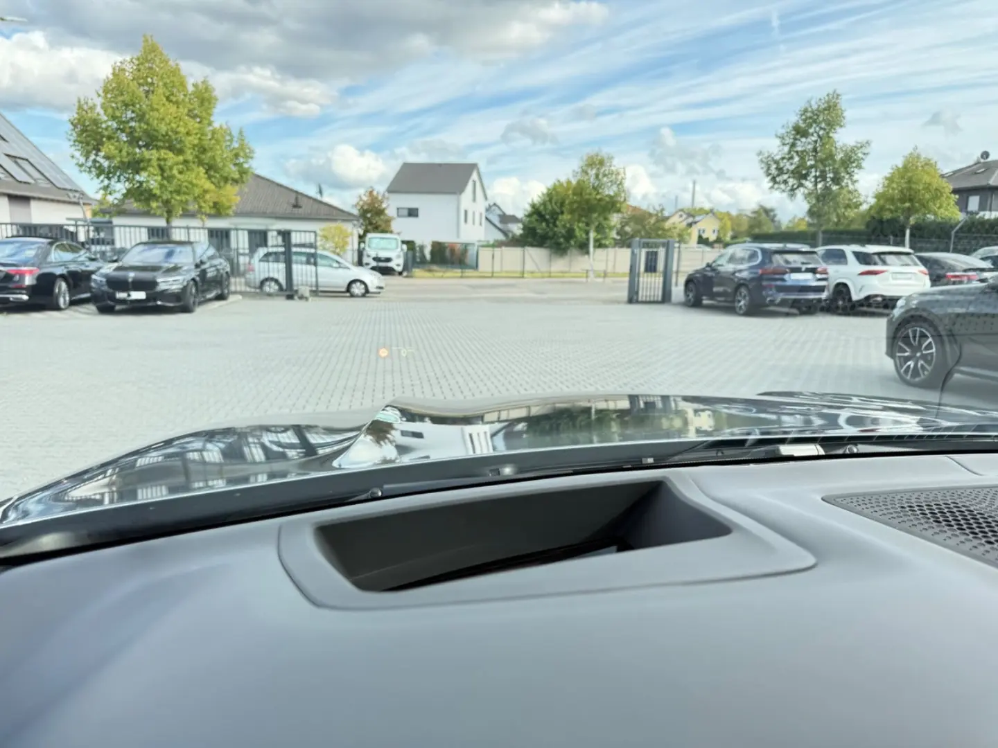 X6 M50 INDIVIDUAL 360 ACC HUD LASER AHK ICONIC