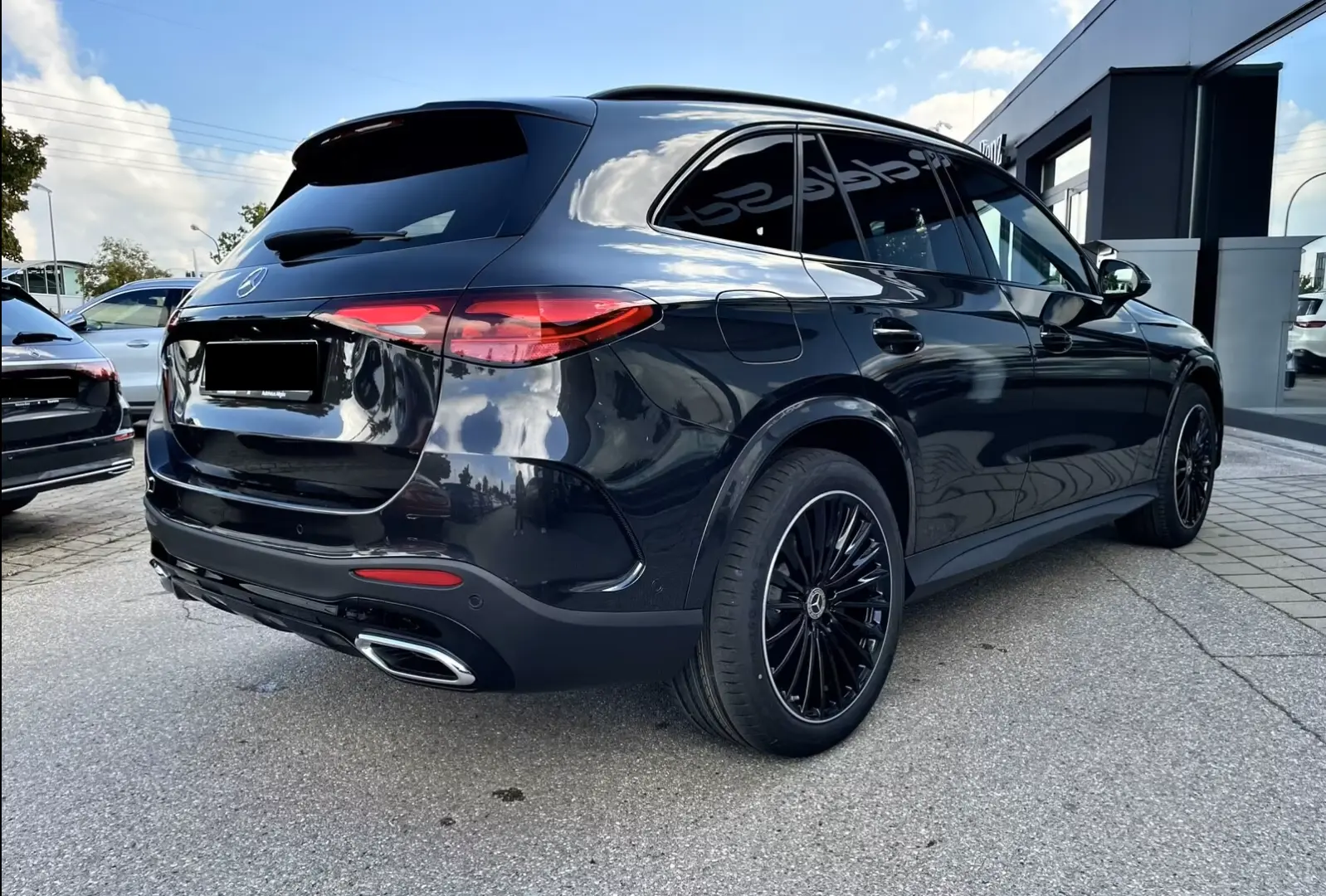 Mercedes-Benz GLC 300 4M AMG Night Distr AHK Burm3D