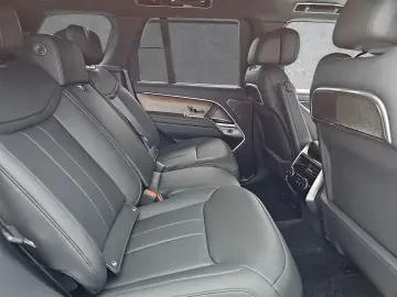 Land Rover Range Rover D350 Autobiography