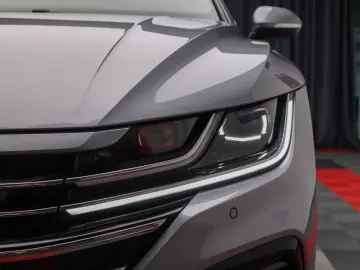 Arteon R Line eHybrid Cam360 Trapa ACC IQ Light Masaj