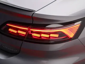 Arteon R Line eHybrid Cam360 Trapa ACC IQ Light Masaj