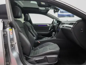 Arteon R Line eHybrid Cam360 Trapa ACC IQ Light Masaj